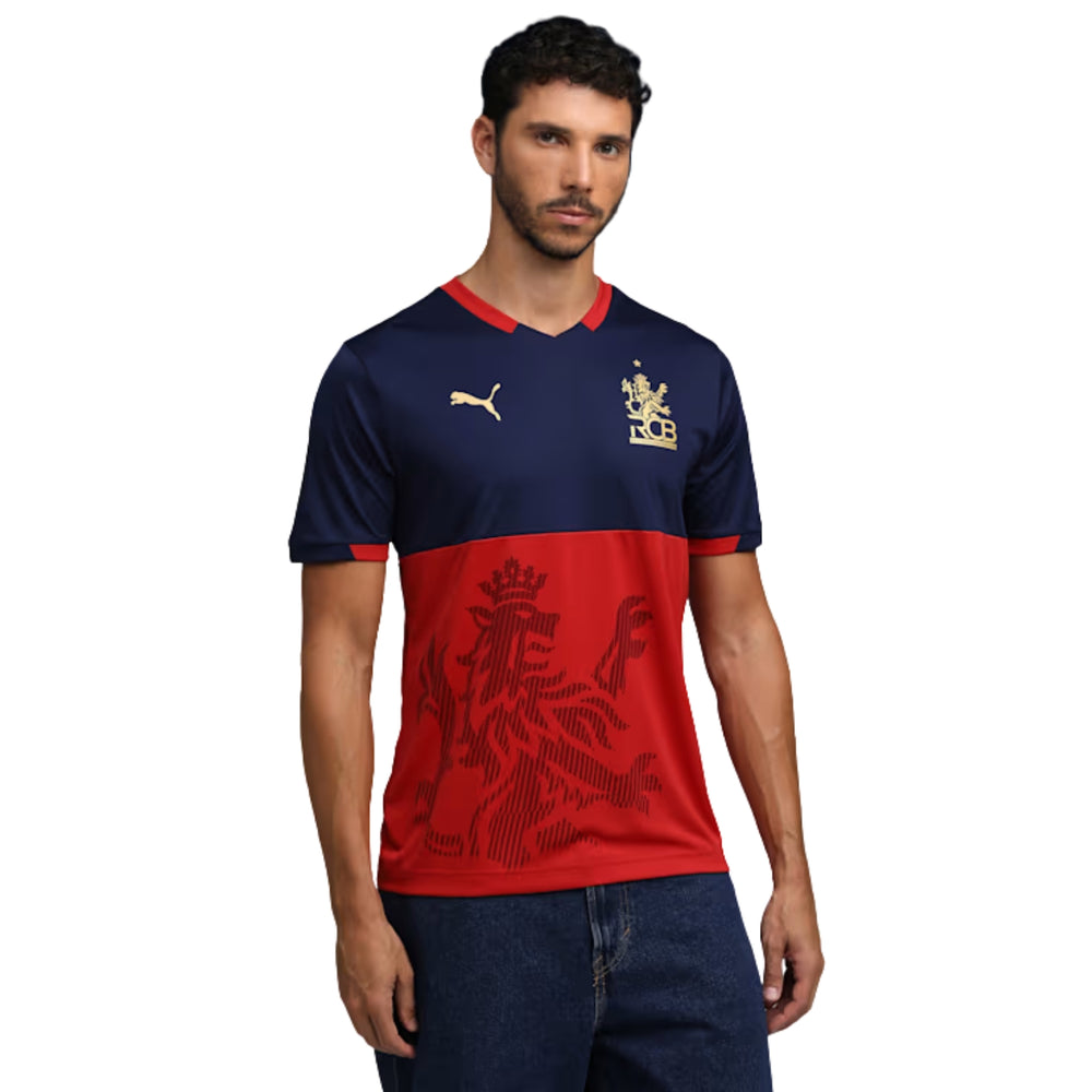 PUMA RCB Takedown Tee 2026 V-Neck T-Shirt for Men | Lightweight Polyester Fabric with dryCELL Technology & Official RCB Branding for Fan Wear - Best Price online Prokicksports.com