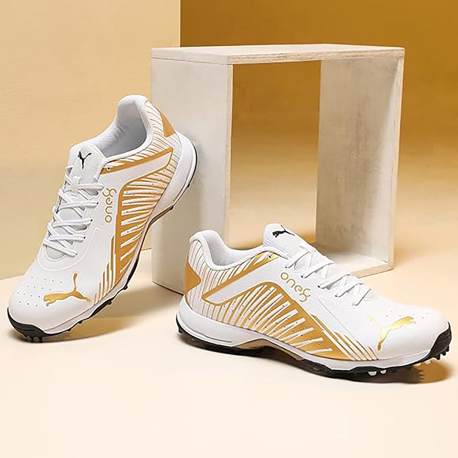 PUMA 22 FH Rubber VK Cricket Shoes for Men – Lightweight Cricket Footwear with Rubber Sole for Grip and Match Comfort - Best Price online Prokicksports.com