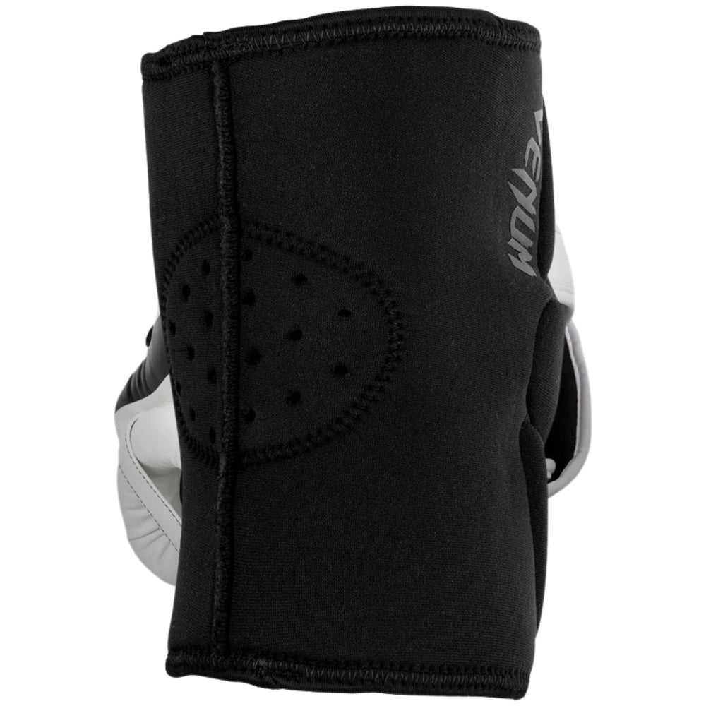 Venum Kontact Evo Gel Knee Pads | Advanced Impact Protection for MMA, Grappling & Fitness Training - Best Price online Prokicksports.com