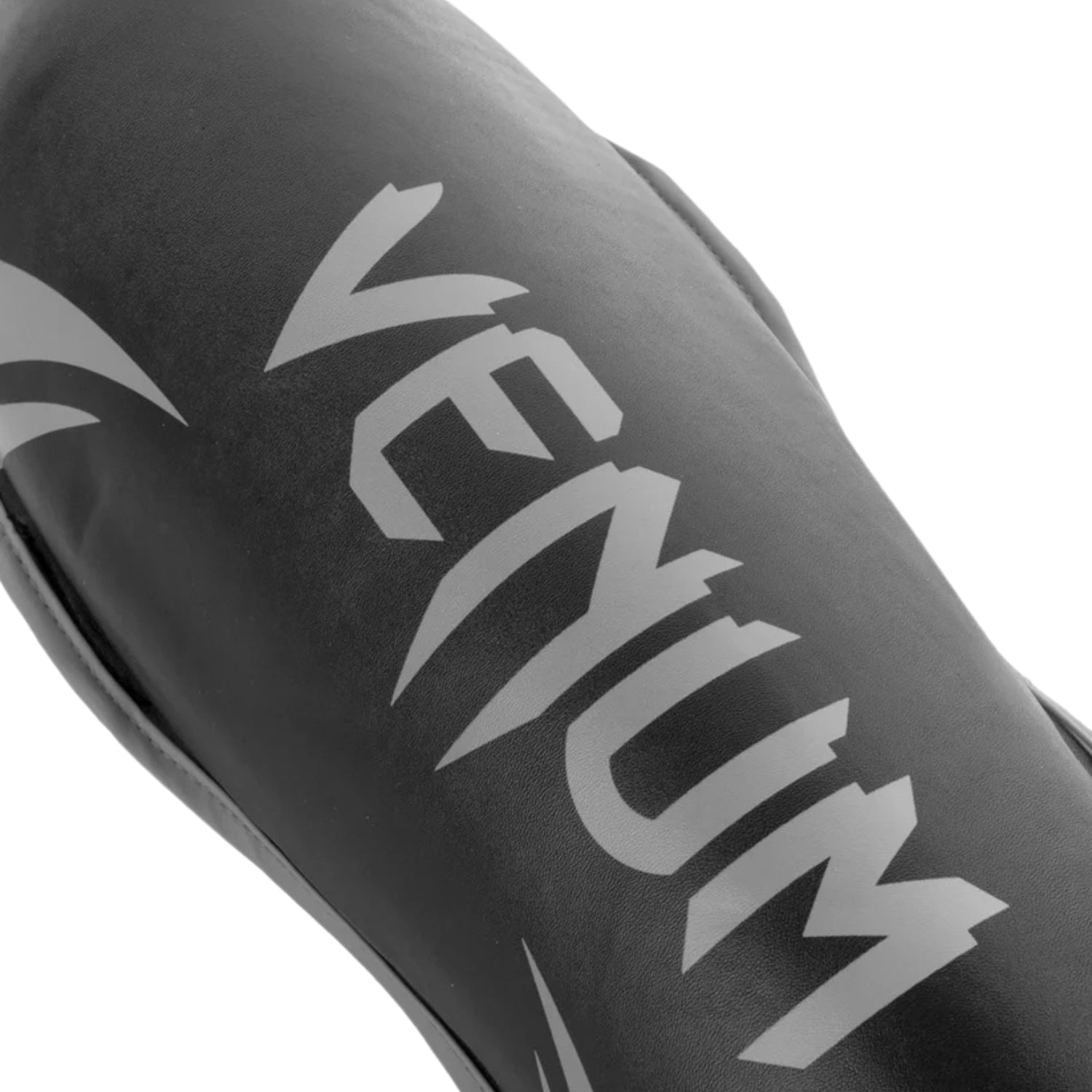 Venum Challenger Shinguards | Lightweight, Durable MMA & Muay Thai Shin Guards for Training and Sparring - Best Price online Prokicksports.com
