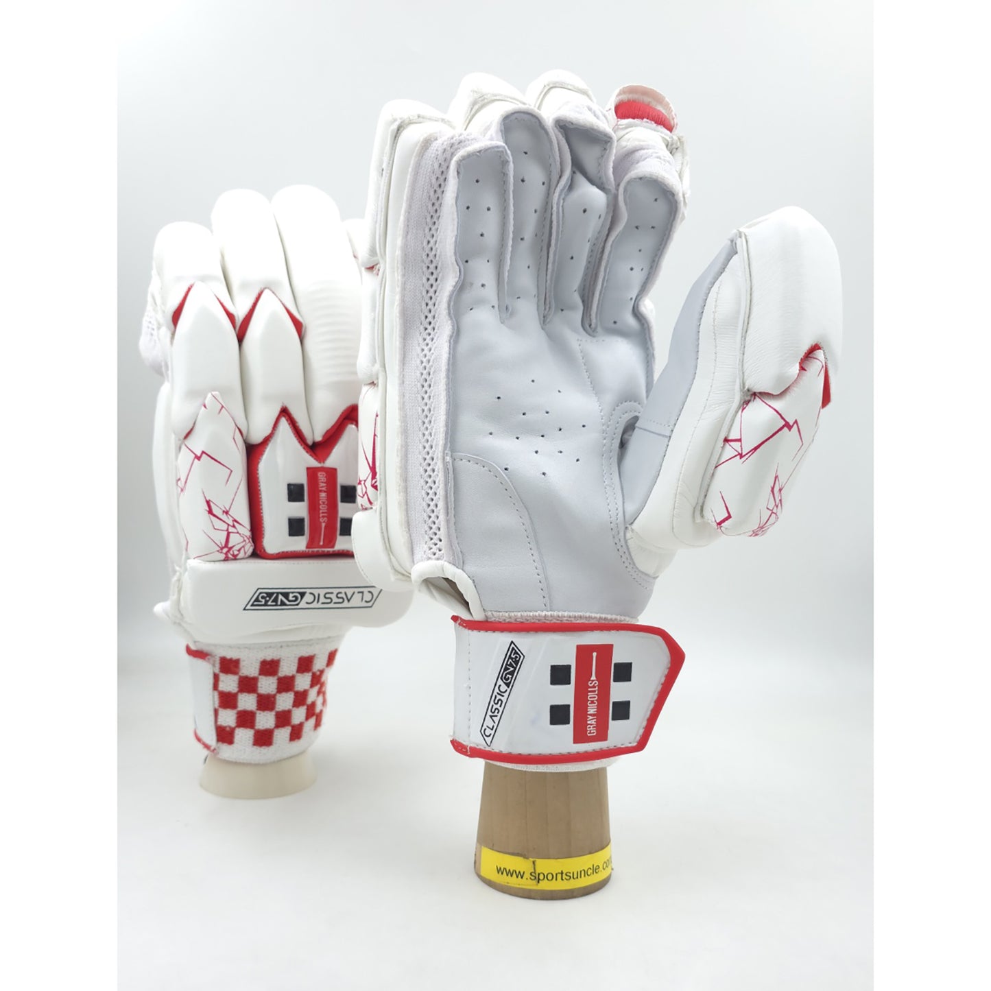 Gray Nicolls GN 7.5 Classic RH Batting Gloves White/Red – Lightweight Cricket Gloves with Split Fingers, Grip Control & Finger Protection Pads - Best Price online Prokicksports.com