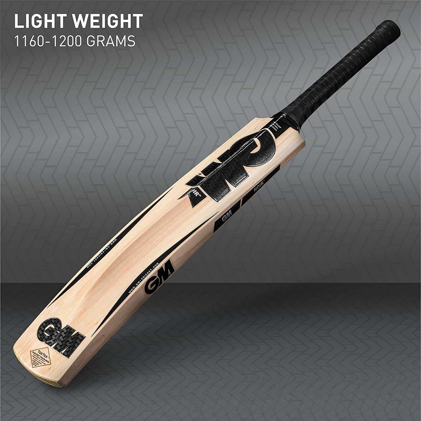 GM NOIR Striker Kashmir Willow Cricket Bat - Best Price online Prokicksports.com