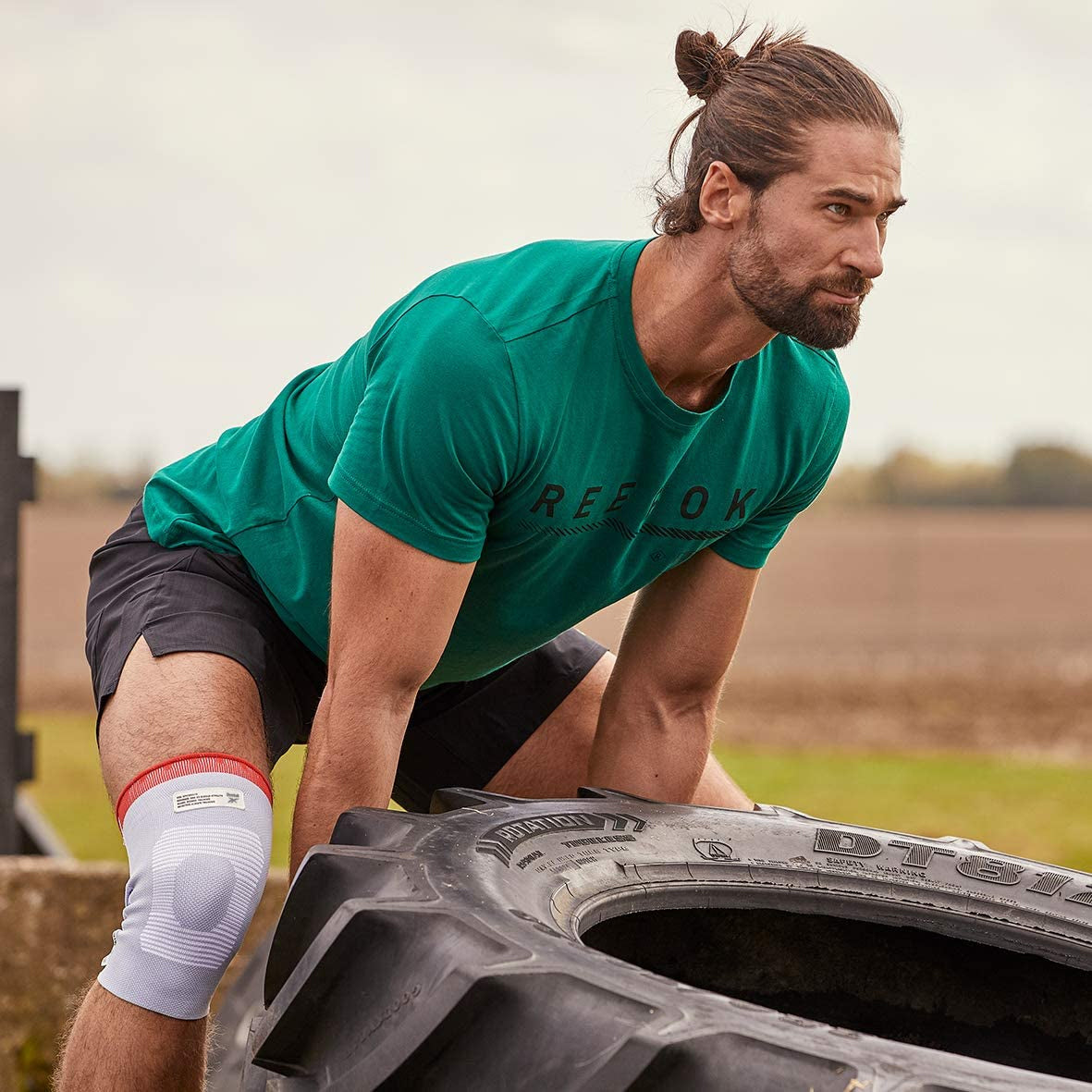 Reebok Speedwick Knee Supports, Grey/Red - Best Price online Prokicksports.com