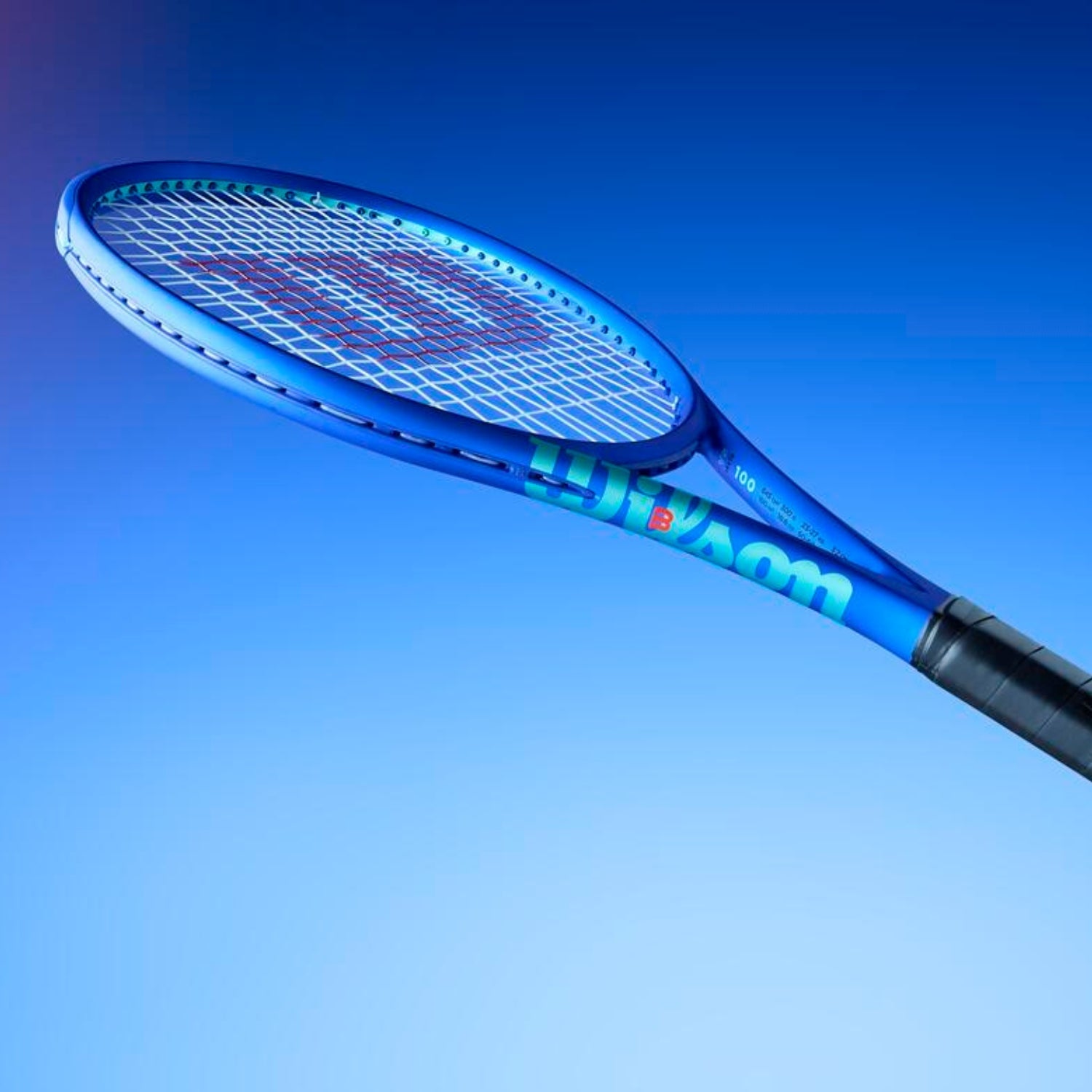 Wilson Ultra 100L V5 FRM 3 Unstrung Tennis Racquet – Lightweight, Powerful & Stable Frame for Spin, Control and Comfort – Ideal for Intermediate Players - Best Price online Prokicksports.com