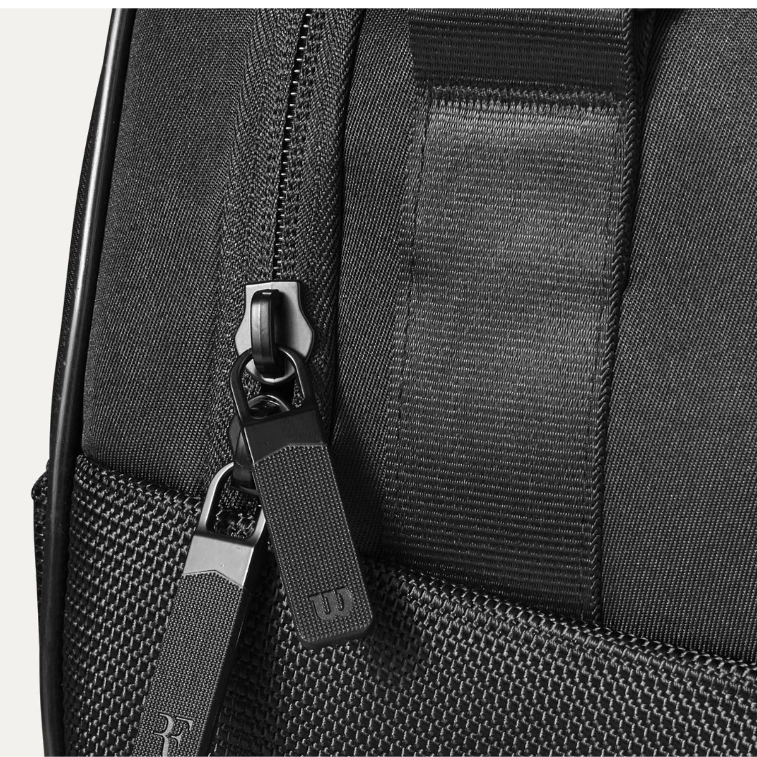 Wilson RF Tournament 9PK Tennis Racquet Bag – WR8043301001 - Black | Roger Federer Edition | Premium 9 Racquet Bag with Thermoguard & Pro-Level Design - Best Price online Prokicksports.com