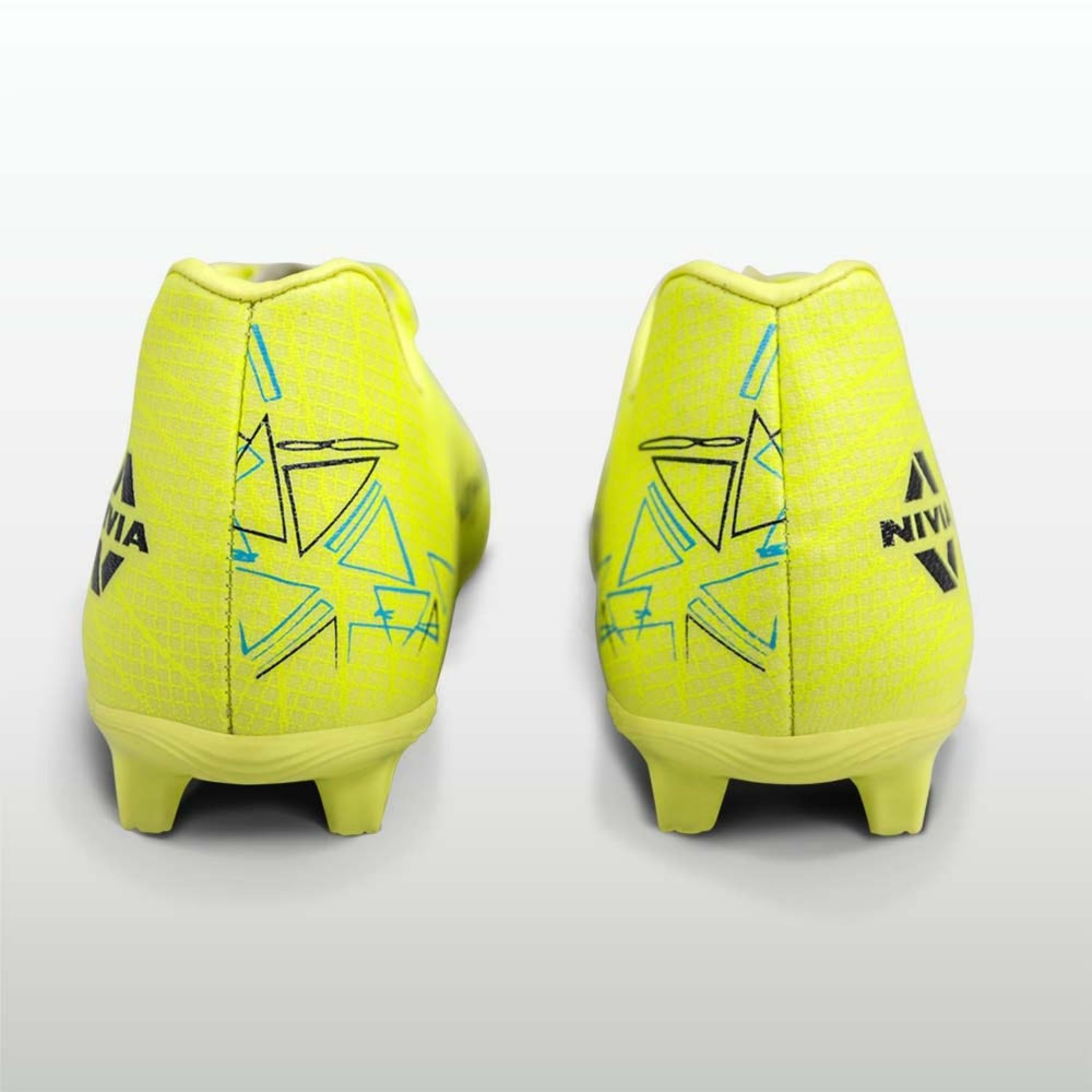 NIVIA Carbonite 7.0 Kids Football Shoes – Lightweight Synthetic Leather for Stability & Traction - Best Price online Prokicksports.com
