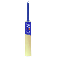 CEAT Striker English Willow Cricket Bat, Short Handle | Grade 4A Willow with Thick Edges & Lightweight Pickup - Best Price online Prokicksports.com
