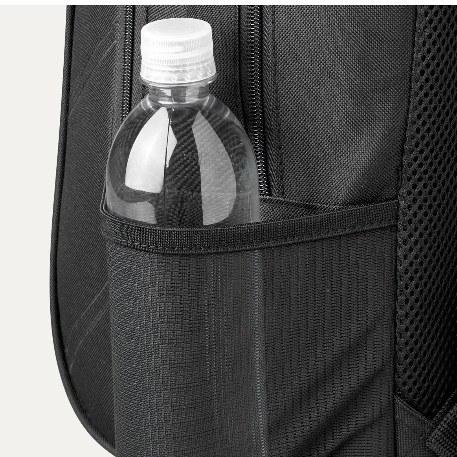 Wilson WZ6015005 NBA Team Backpack Black | Durable Sports Bag for Basketball Fans | Lightweight Backpack for Gear, Shoes, School & Accessories - Best Price online Prokicksports.com