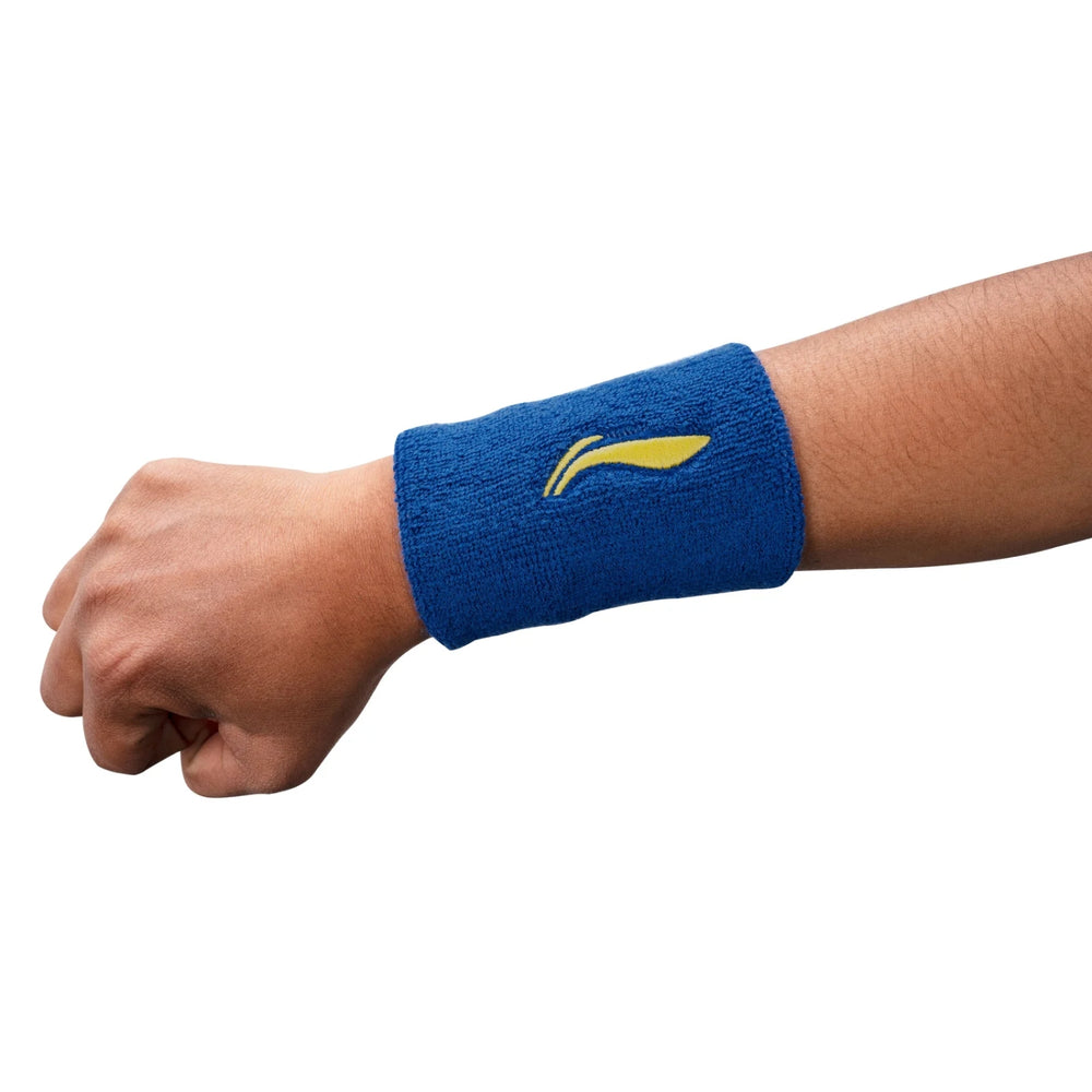 Li-Ning AHWE260 Wrist Bands - Best Price online Prokicksports.com