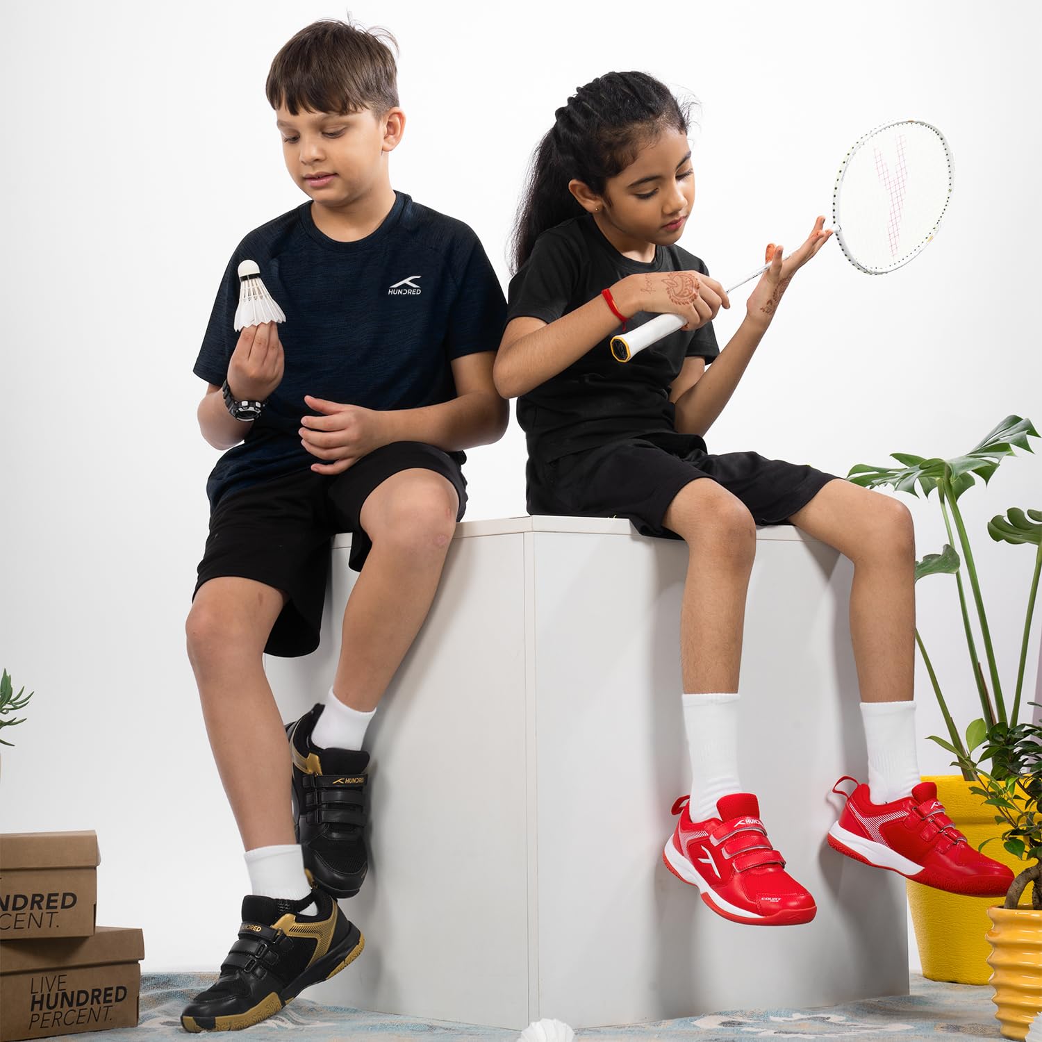 Hundred Court Star Junior Badminton Shoes - Best Price online Prokicksports.com