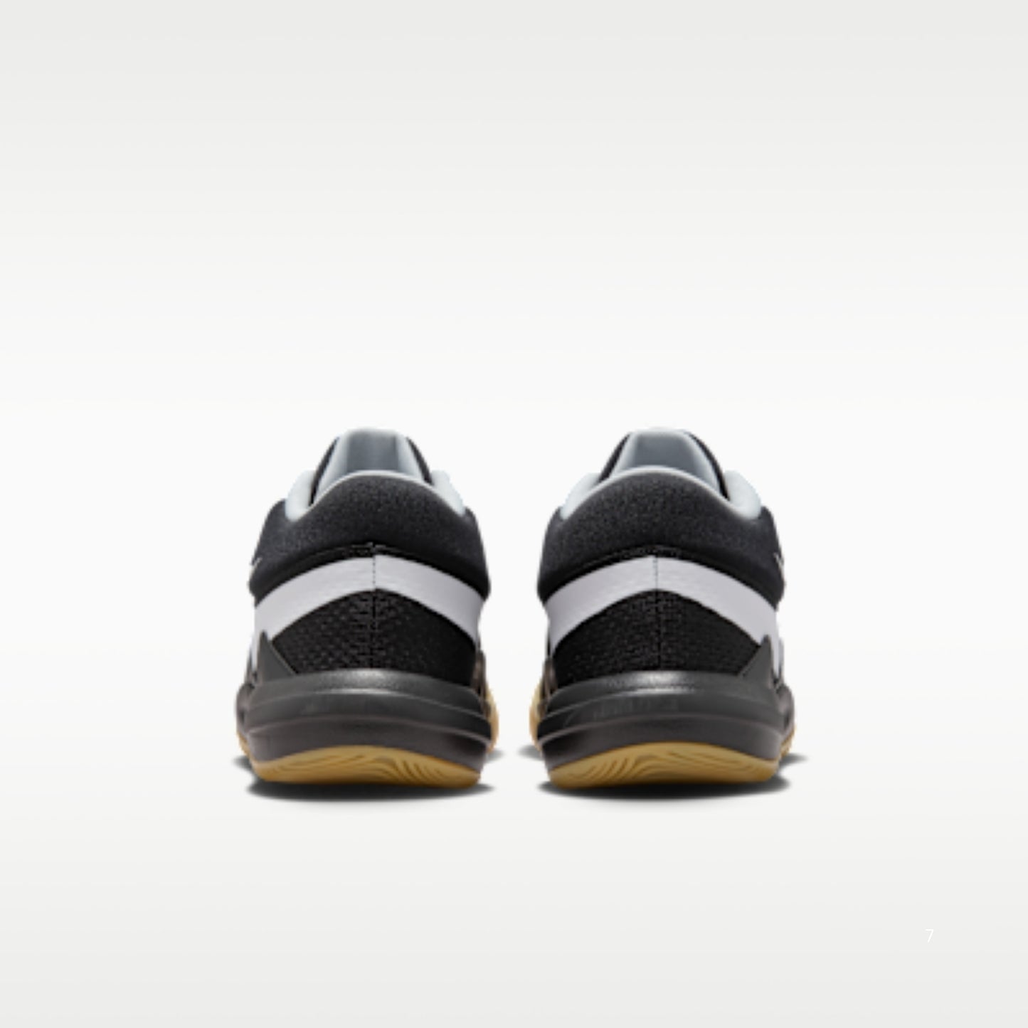 Nike Hyperquick FN4678 Indoor Court Shoes | Lightweight Volleyball & Badminton Training Shoes with Responsive Cushioning - Best Price online Prokicksports.com