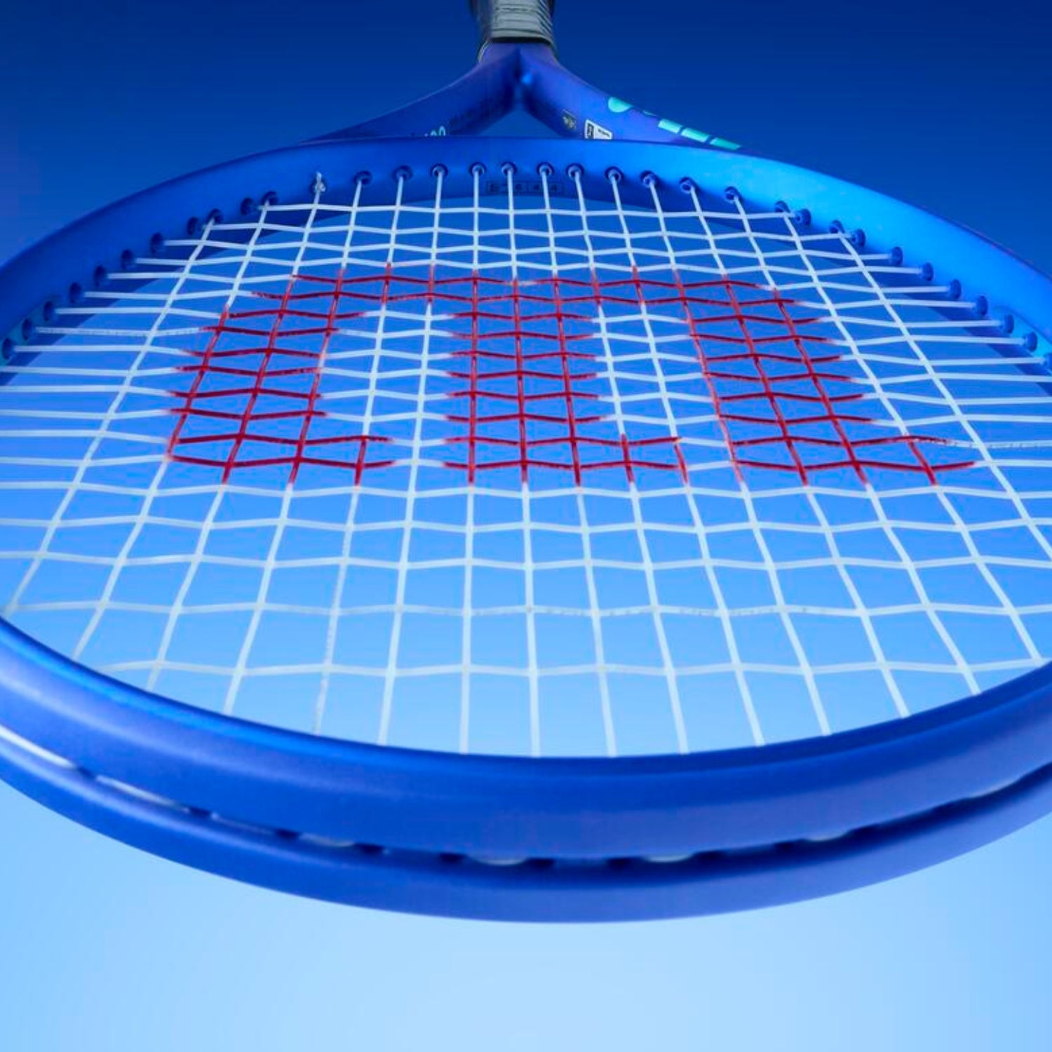 Wilson Ultra 100L V5 FRM 3 Unstrung Tennis Racquet – Lightweight, Powerful & Stable Frame for Spin, Control and Comfort – Ideal for Intermediate Players - Best Price online Prokicksports.com