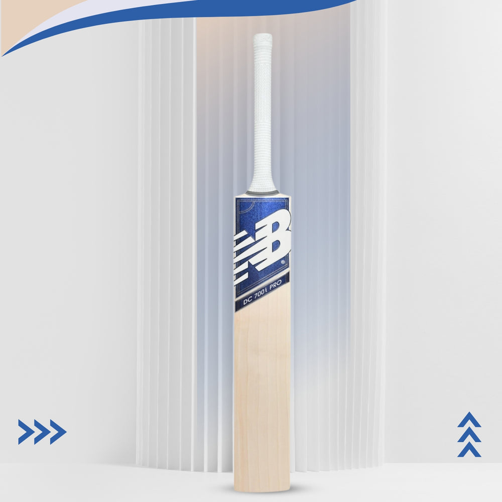 New Balance DC 700i PRO English Willow Cricket Bat – Lightweight, Powerful Bat for Leather Ball Cricket, Professional & Club-Level Matches