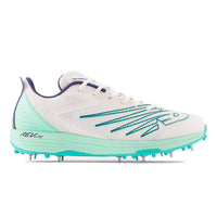 New Balance CK10J5 Metal Spike Cricket Shoe, White - Best Price online Prokicksports.com