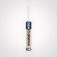New Balance DC 700i PRO English Willow Cricket Bat – Lightweight, Powerful Bat for Leather Ball Cricket, Professional & Club-Level Matches - Best Price online Prokicksports.com