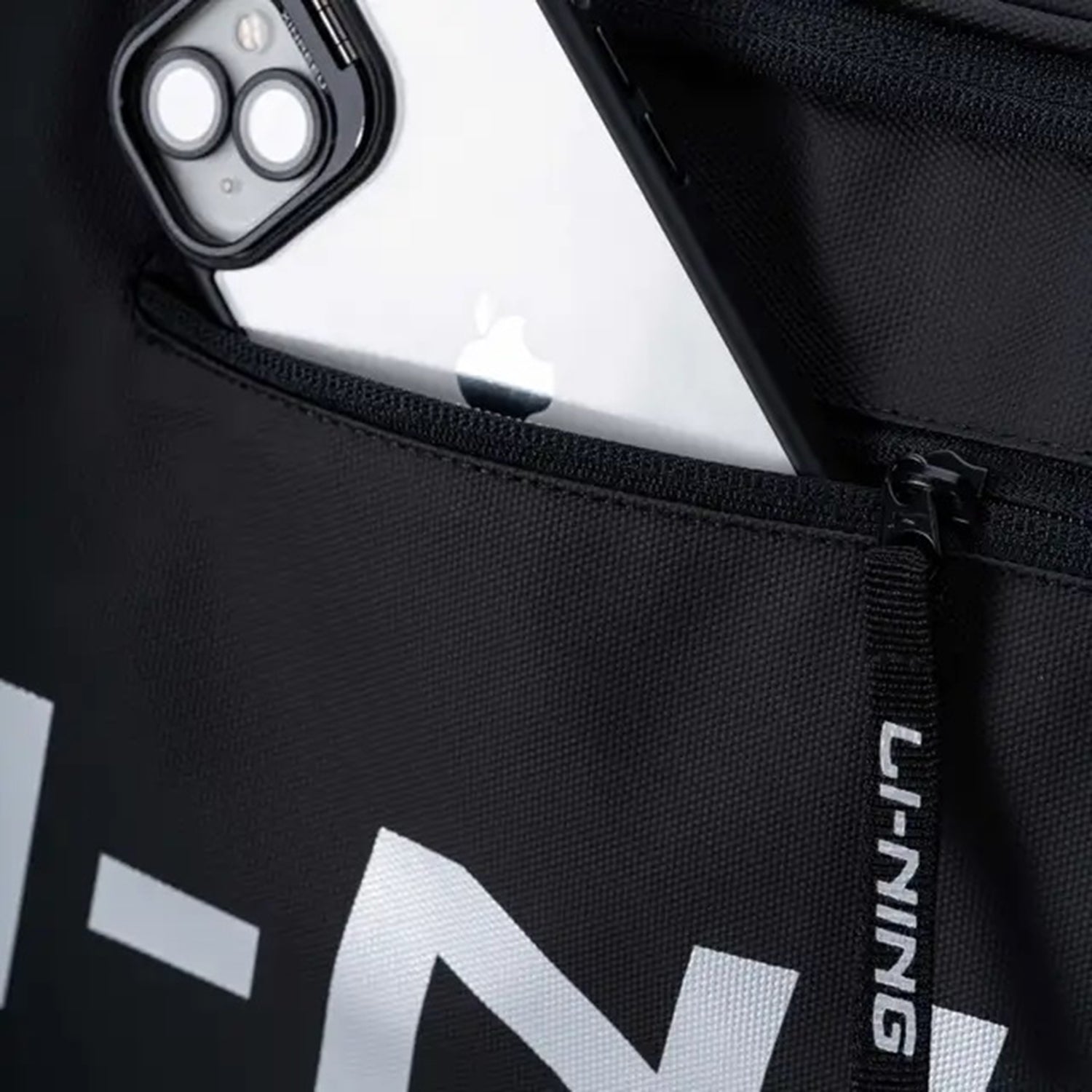 Li-Ning Covert Racket Bag/Kit Bag – Spacious and Durable Badminton Bag for All Your Essentials - Best Price online Prokicksports.com