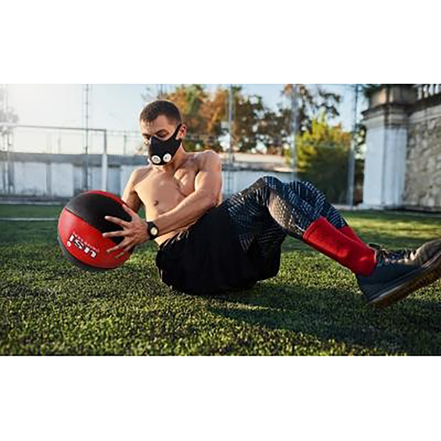 USI Universal Leather Medicine Ball 736SL8 – Heavy-Duty Fitness