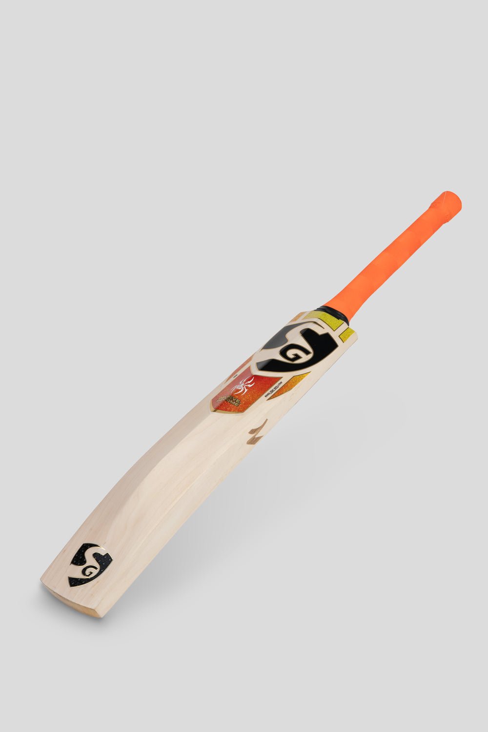SG RP 17 English Willow Cricket Bat - SH | Player Grade Willow with Thick Edges, Large Sweet Spot & Powerful Profile
