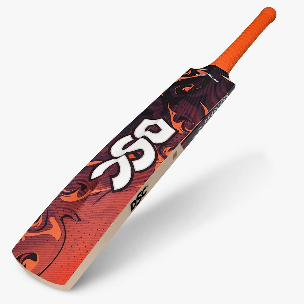DSC Lava Kashmir Willow Cricket Bat | Lightweight Kashmir Willow Bat with Hex Grip & Edge Protection - Best Price online Prokicksports.com