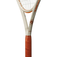 Wilson Clash 100 V3 RG 2025 Tennis Racket (Unstrung)
