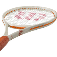 Wilson Clash 100 V3 RG 2025 Tennis Racket (Unstrung)