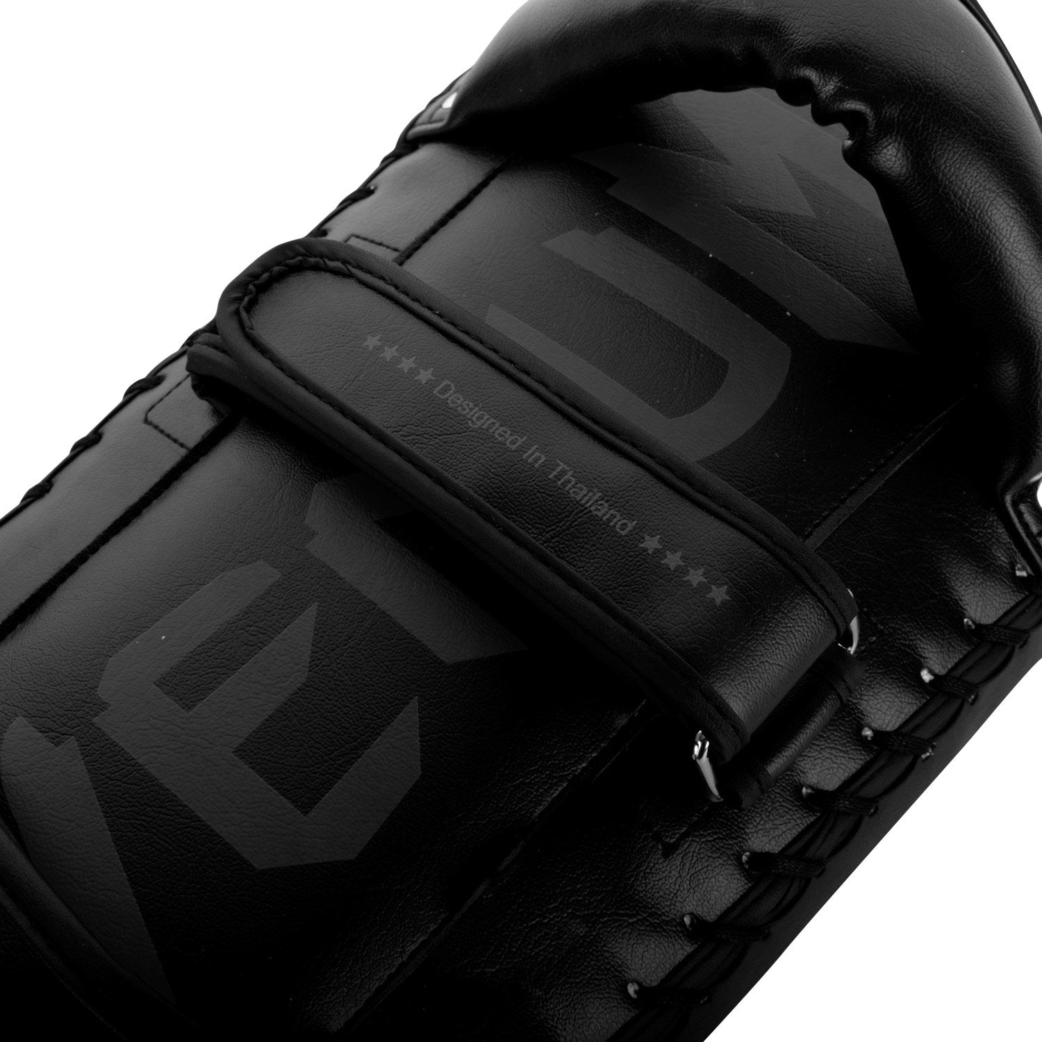 Venum Giant Kick Pads (Pair) - Black/Black - Best Price online Prokicksports.com
